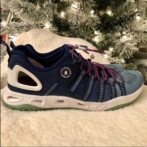 Bass HydroCool Swell Sneakers Shoes